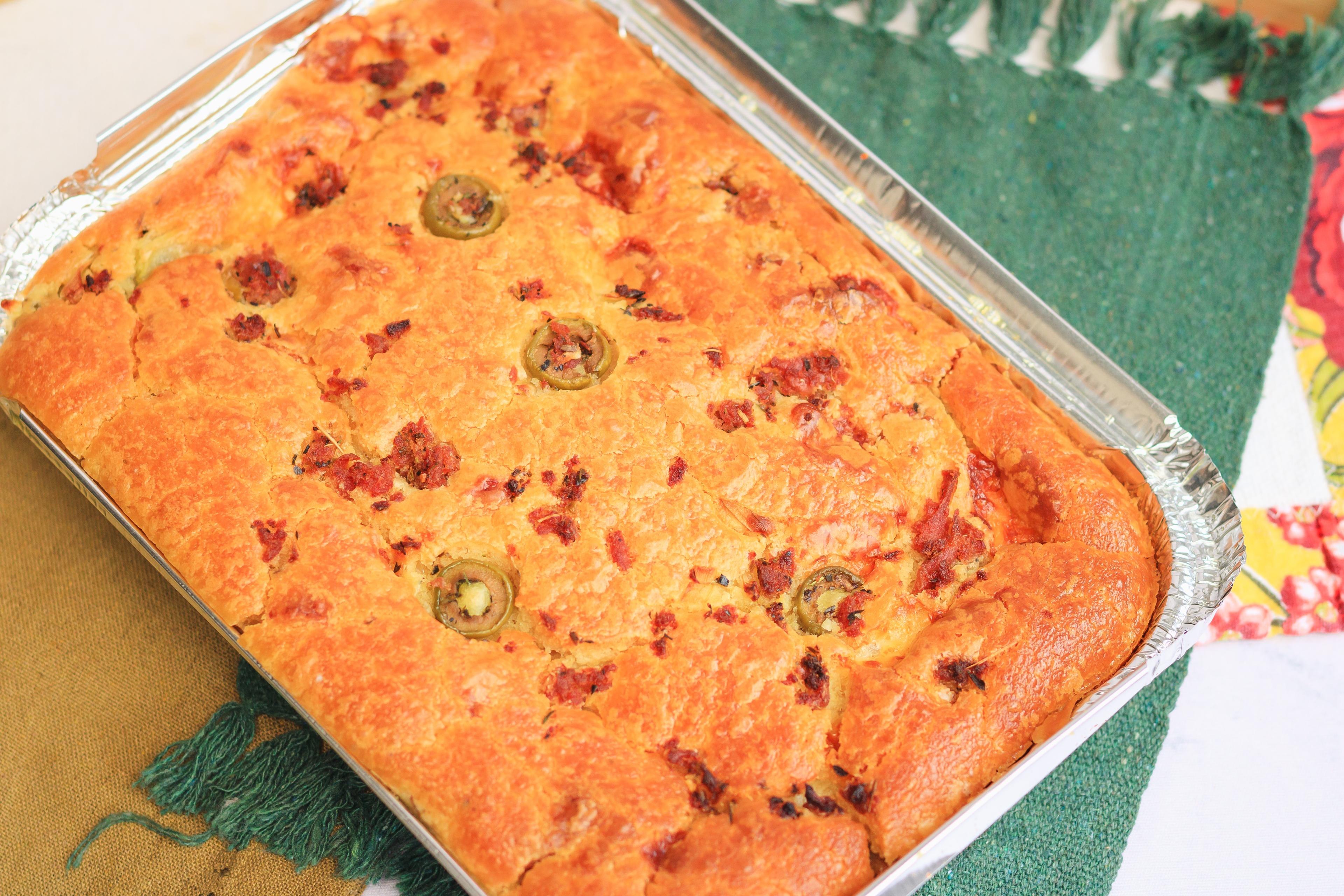 Torta Salgada Média Calabresa com Queijo